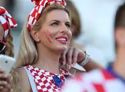 女足比赛现场气氛火爆,球迷激情高涨(女足比赛现场气氛火爆,球迷激情高涨视频) 女足比赛现场气氛火爆,球迷激情高涨(女足比赛现场气氛火爆,球迷激情高涨视频)