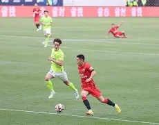 武磊攻势凶猛,上海上港战胜对手(武磊攻势凶猛,上海上港战胜对手是谁) 武磊攻势凶猛,上海上港战胜对手(武磊攻势凶猛,上海上港战胜对手是谁)